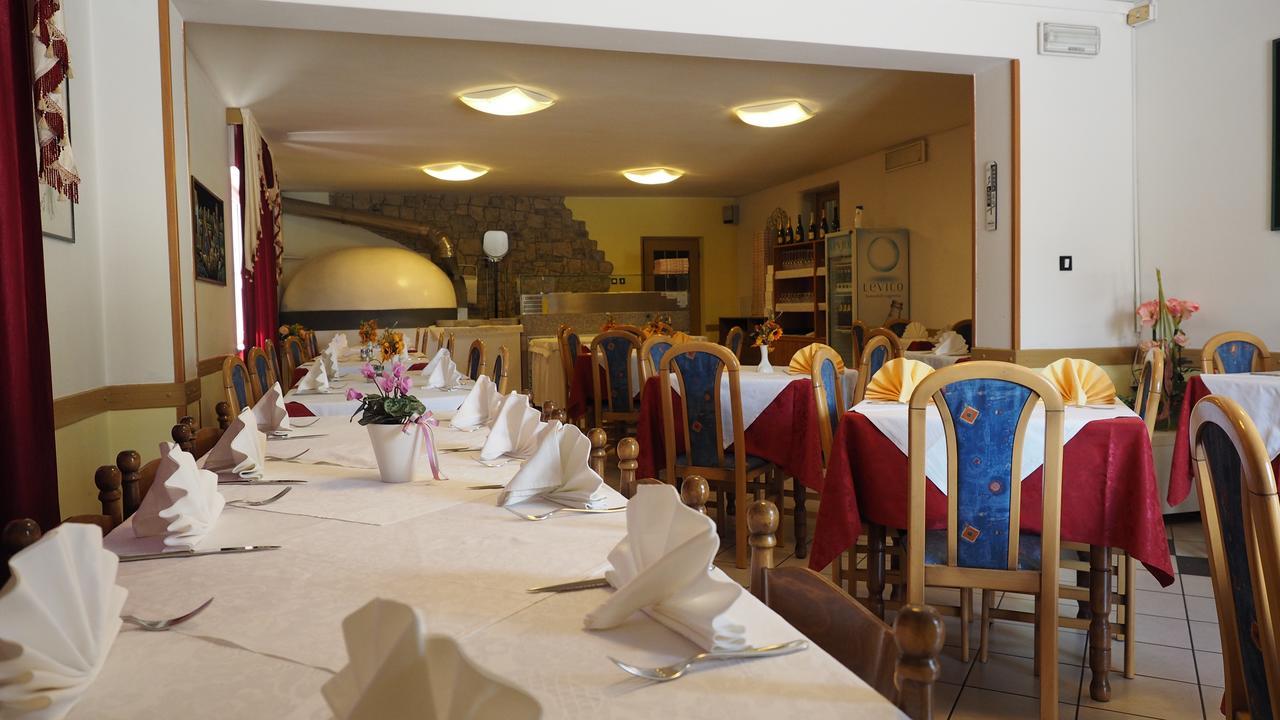 Albergo Miravalle Levico Terme Exteriör bild